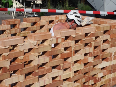 No Broken Brick – © Heidrun Schlögl No Broken Brick