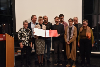 Auszeichnung des Landes Tirol für Neues Bauen 2022 für das Tiroler Steinbockzentrum in St. Leonhard im Pitztal von Rainer Köberl und Daniela Kröss