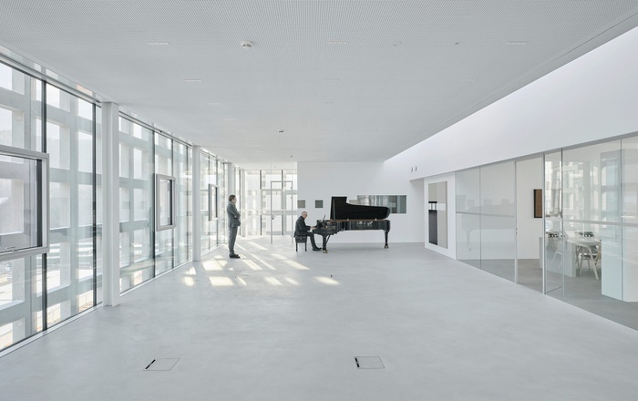 Auszeichnung des Landes Tirol für Neues Bauen 2022: Gutmann Pelletsspeicher, Transformation, Hall in Tirol, 2018 – 2020 (Architektur: obermoser + partner architekten, Hanno Schlögl (†))