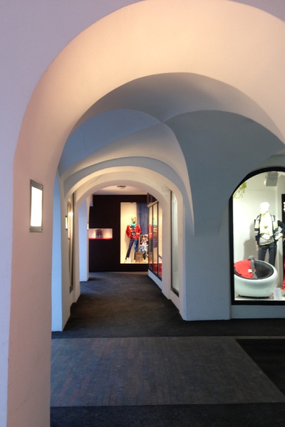 Modehaus Maier Wilhlemsburg – © Archiv Pfaffenbichler Architektur Modehaus Maier Wilhlemsburg