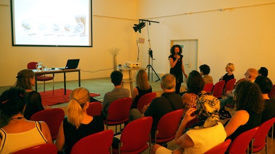 Marta Pelegrin - MEDIOMUNDO arquitectos – Einführung durch Heidrun Schlögl, Geschäftsführerin ORTE