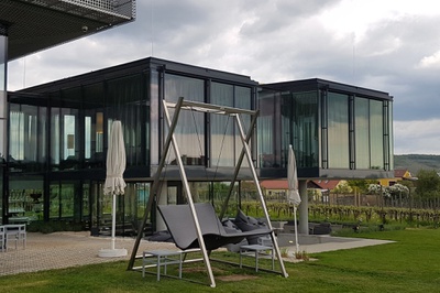 Zubau Hotel Loisium, Langenlois, 2017 (in Zusammenarbeit mit Irene Ott-Reinisch)