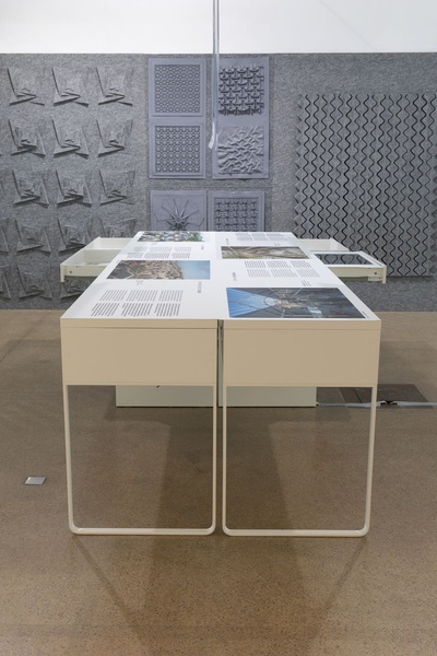 Ausstellungsansichten "Fortschritt zu Wohnbau"