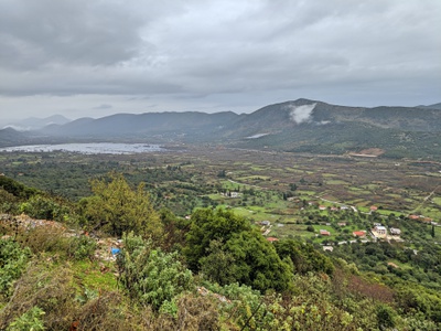 Tal des griechischen Dorfes Eleutheri