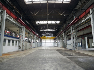 ORTE_Exkursion_ grunderneuert_Werkhalle der Voith Group  Division Hydro, St Poelten – © Heidrun Schloegl ORTE_Exkursion_ grunderneuert_Werkhalle der Voith Group  Division Hydro, St Poelten