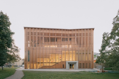 ORTE Bauvisite_ KinderKunstLabor Exterior_St Poelten_Schenker Salvi Weber Architekten – © Patrick Johannsen ORTE Bauvisite_ KinderKunstLabor Exterior_St Poelten_Schenker Salvi Weber Architekten