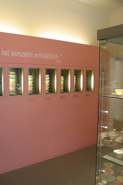 Geschirrmuseum Wilhelmsburg, Vitrinen Daisy