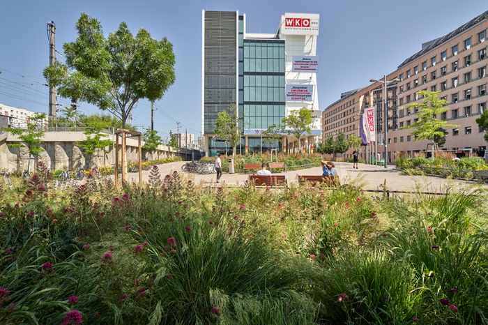 Platz der Wiener Wirtschaft bzw. Anitta-Müller-Cohen-Platz