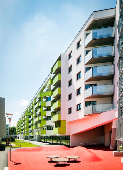 Kaisermühlenstraße, Wien