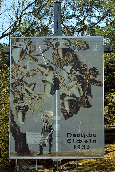 Detail Mahnmal Friedenskreuz St. Lorenzen