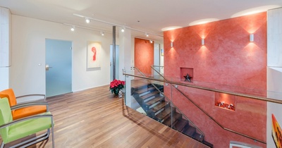 Ordination, VIP Lounge