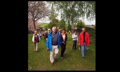 _14 – Wir durchschreiten Langparzellen, die noch aus bäuerlicher Nutzung stammen.