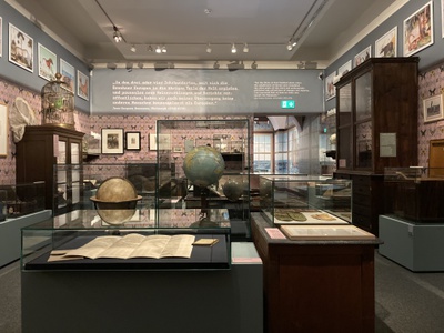 Ausstellungsansicht Sehnsucht Ferne.