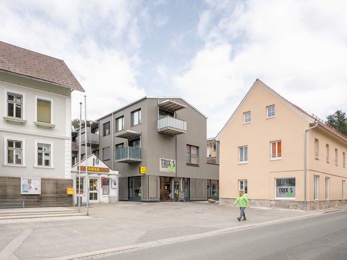 Ortszentrum Stanz: Einbindung Neubau in den Ort