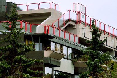 Harry Glück - Wohnbauten – Das Foto kann in pressetauglicher Qualität zur kostenlosen Weiterverwendung im Zusammenhang mit dieser Veranstaltung, bei Copyright-Nennung © Reinhard Seiß, 2015, bei ORTE per E-Mail bestellt werden.