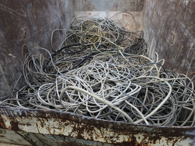 BauKarussell: Sortenreine Trennung - Kabelmulde