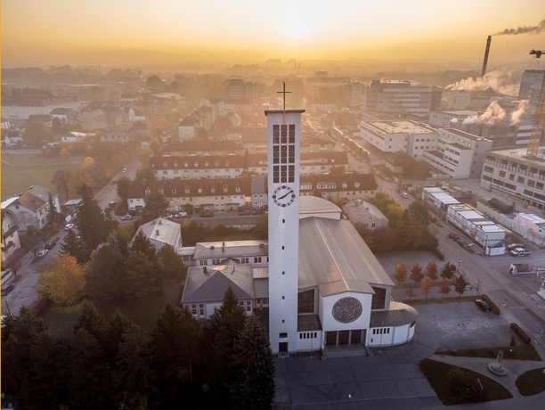 Pfarre Maria Lourdes, St. Pölten – © Pfarre Maria Lourdes, St. Pölten Pfarre Maria Lourdes, St. Pölten