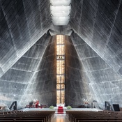 Kathedrale St. Marien in Tokio, Architektur: Kenzo Tange
