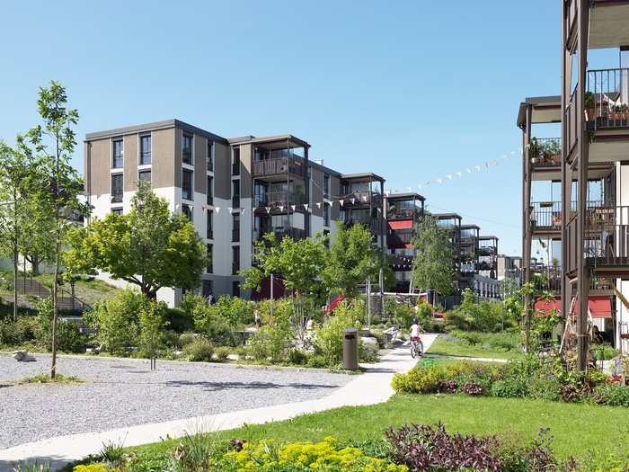 Siedlung Entlisberg, Allgemeine Baugenossenschaft Zürich, Architektur: Meier Hug Architekten, Landschaft: Schmid Landschafts­architekten