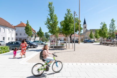 Lanzenkirchen Hauptplatz kindgerecht