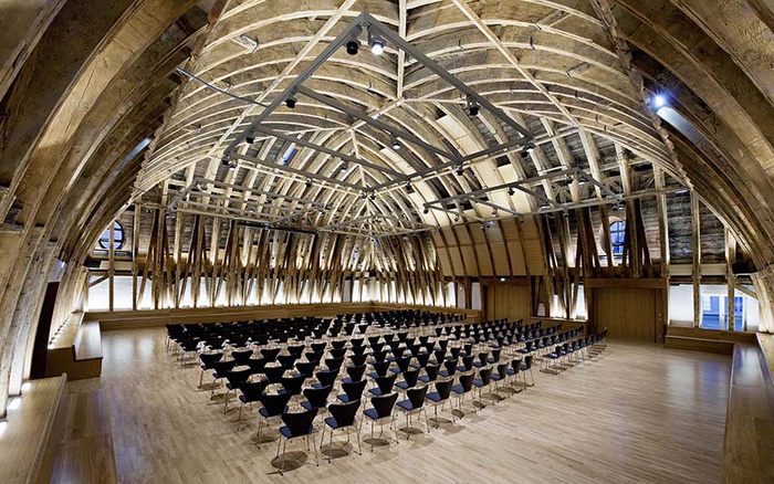 Kuppelsaal TU Wien mit Graf Holztechnik  errichtet