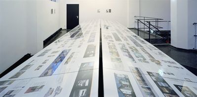 Blick in die Ausstellung "Neues Bauen in Tirol 2004"