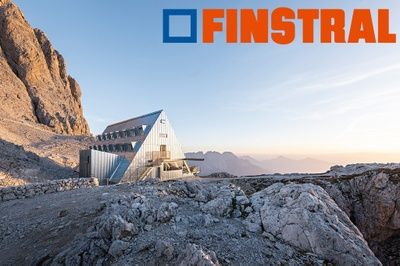 Santnerpasshütte, Südtirol (Architektur: Senoner Tammerle Architekten) mit FIN-Project Slim-line 78/88, FIN-Vista Fensterwand 169/193, FIN-Door Step Frame-Frame 77+8+2