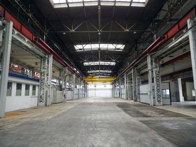 ORTE_Exkursion_ grunderneuert_Werkhalle der Voith Group  Division Hydro, St Poelten