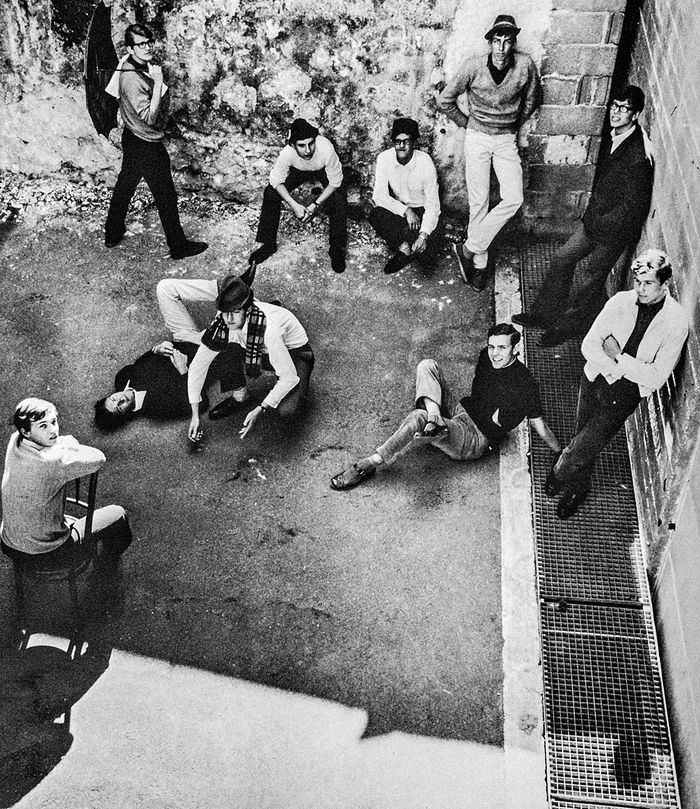 MK-Mitglieder im 1964 eröffneten Kennedy-Haus