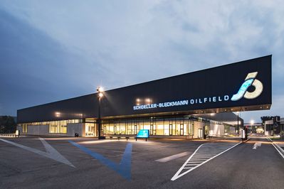 Produktionshalle und Verwaltung - Schoeller-Bleckmann Oilfield Technology, Ternitz, 2013