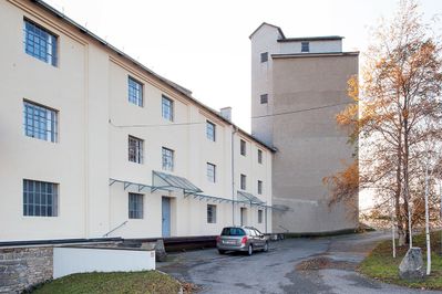 Getreidemühle - Ravelsbach-Gaindorf, 1935, Arch.: anonym; ab 1993 instand gesetzt durch den Ton-Raum-Künstler Bernhard Leitner