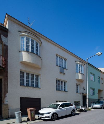 ORTE Exkursion_ Znojmo _Wohnhaus 1925_Architektur Armand Weiser