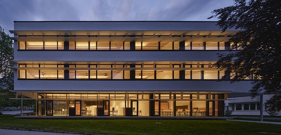 Erweiterung der TFBS für Fotografie, Optik und Hörakustik, Hall in Tirol