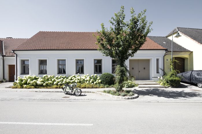 Dreihaus, Straßenansicht, Architektur: Ernst Pfaffeneder